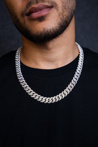 12MM BUSTDOWN CUBAN CHAIN MOISSANITE