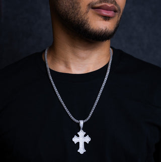 NTF MEN’S ROPE CHAIN WITH CROSS PENDANT